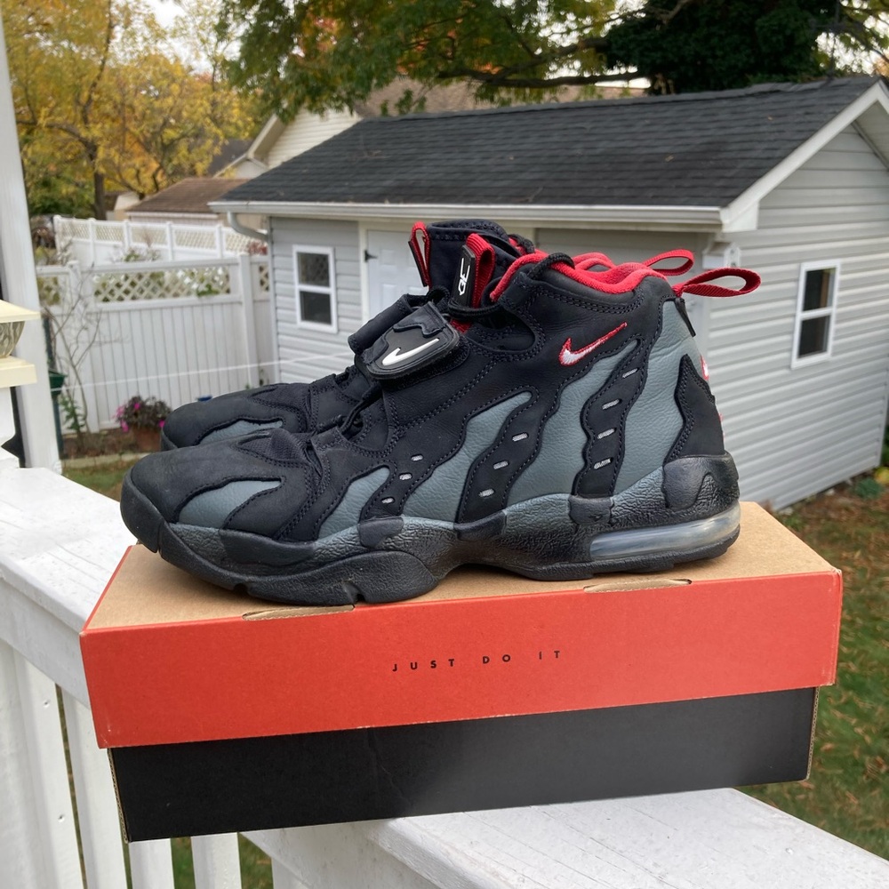 Nike Air Dt Max '96 Black and red size 10.5 mens